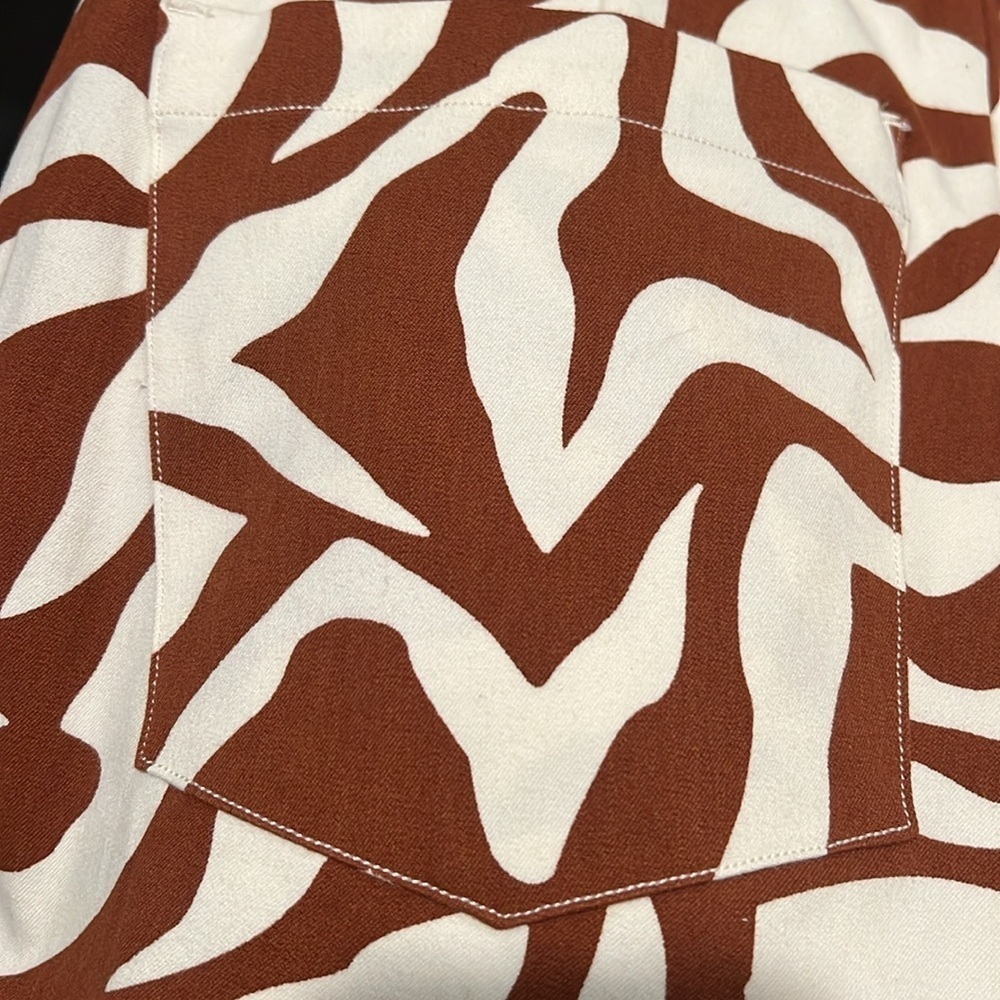 NEW! Spanx clay and cream polished cotton blend pants! - Picture 5 of 8